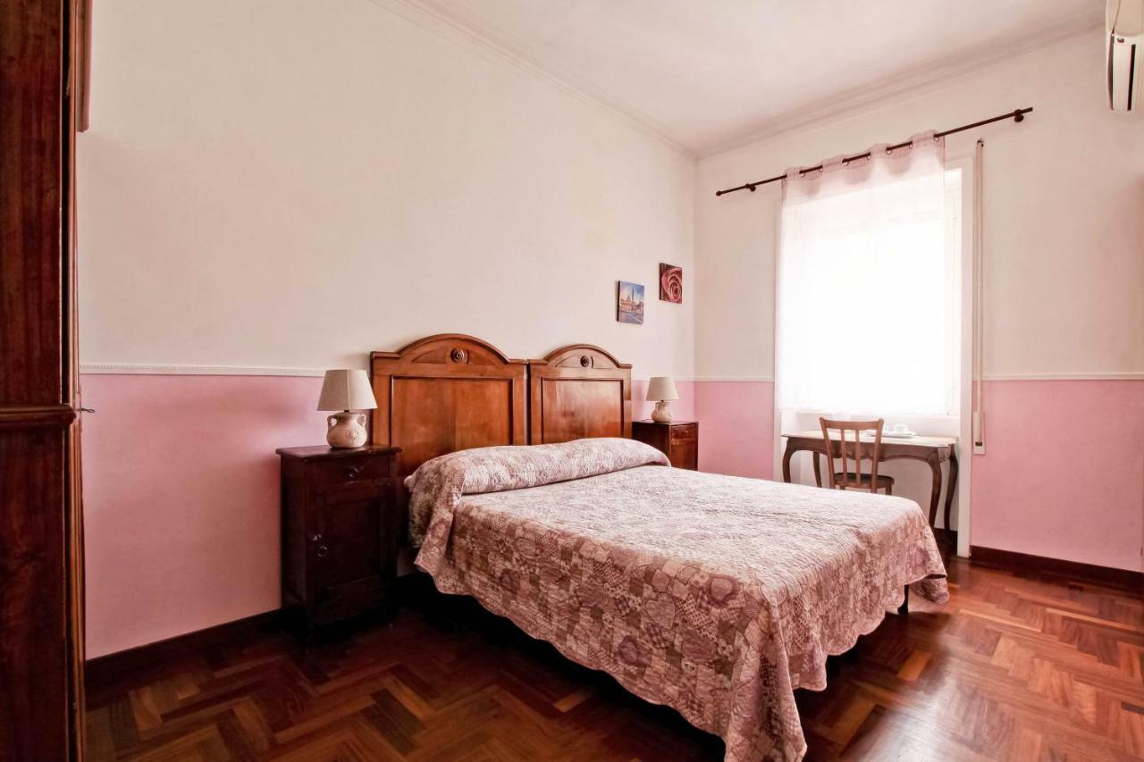 Rent Rooms Filomena E Francesca Rome Bagian luar foto